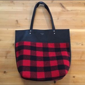 Abercrombie and Fitch plaid purse
